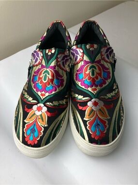 Steve Madden Geary satin embroidered slip on shoes sneakers 8